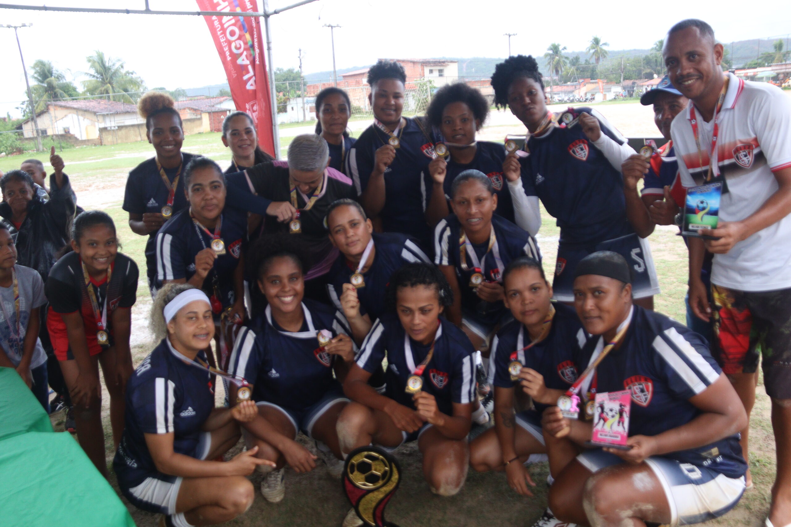 Elite levanta a taça na 3ª Copa Inovação do Mangalô e futebol feminino de Alagoinhas mostra sua força